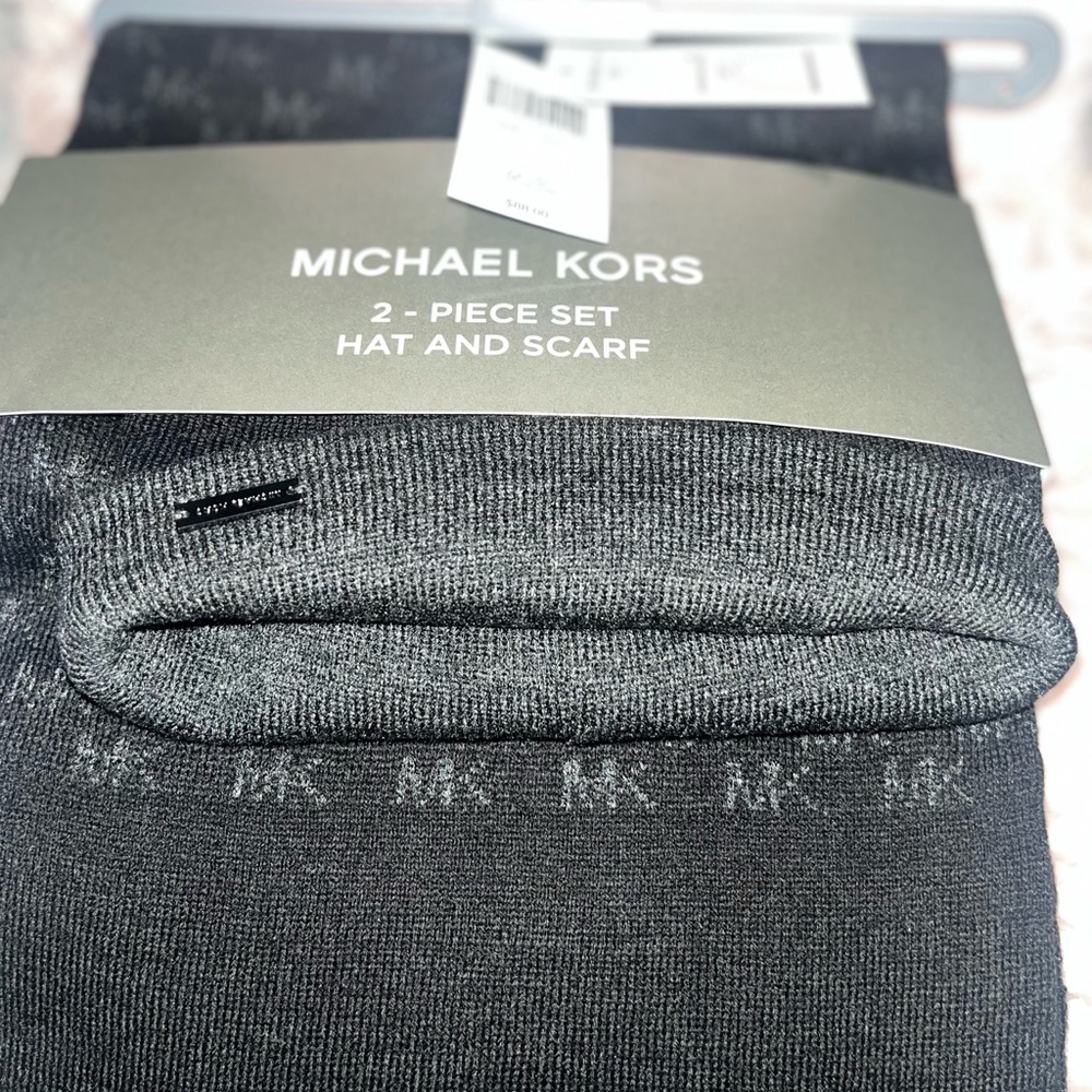 Mens Michael Kors Scarf and Reversible Hat Set MK logo Black/Charcoal Gray - Picture 4 of 9